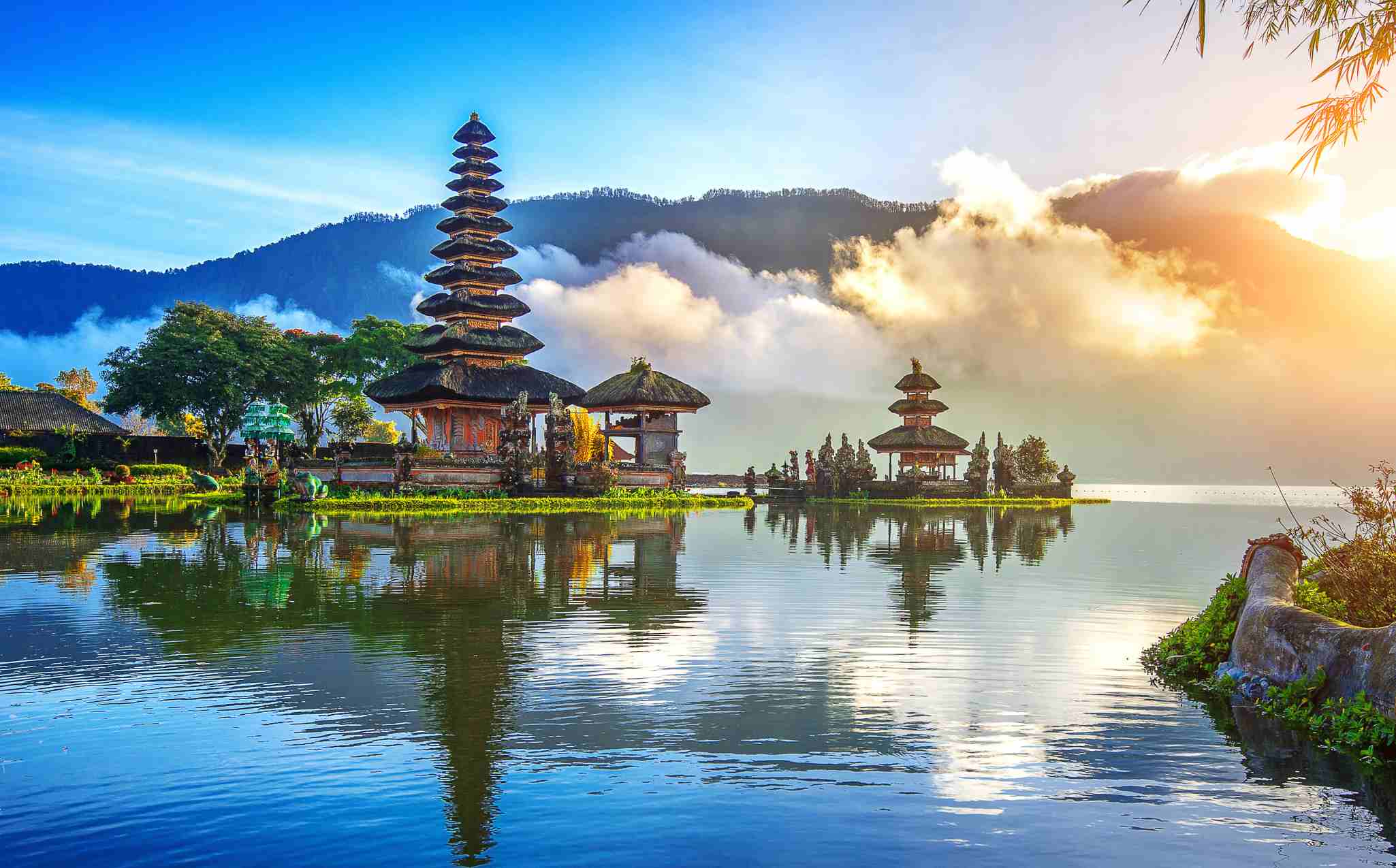 Lake Bratan Lake Bratan